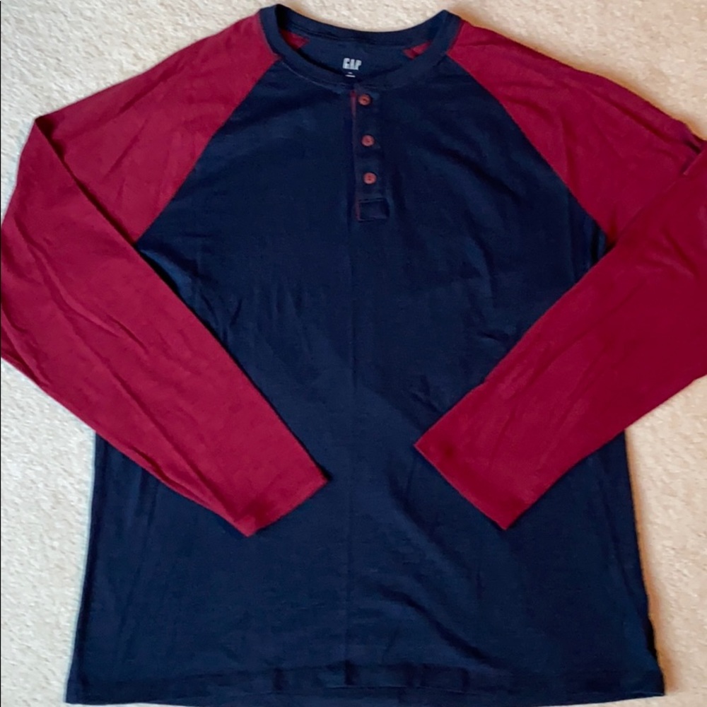 Men’s XL long sleeve GAP shirt nwot